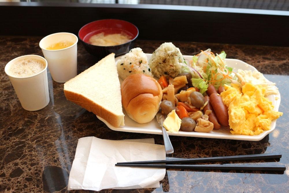 Toyoko Inn Kumamoto Ekimae Exterior photo